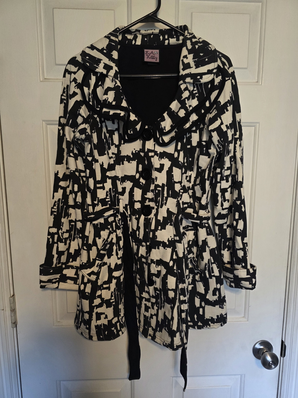 Black & White Abstract Print Trench Coat with Belt